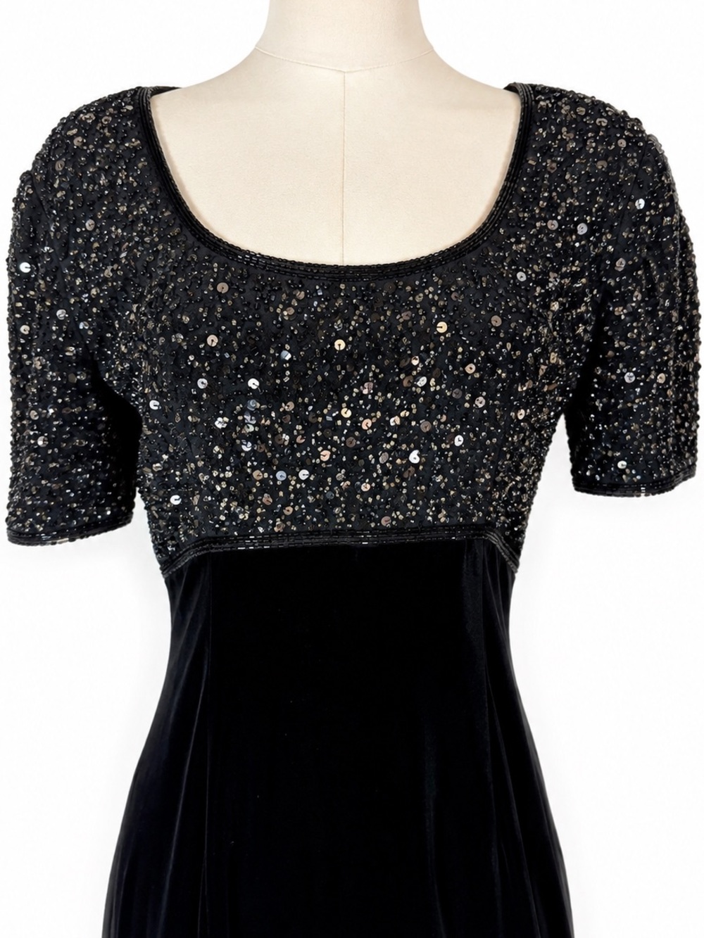 Vintage 80s 90s Scala Black Velvet Feel Cocktail Dress w/ Sequins Bodice medium